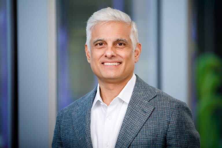 Sunil Hingorani, M.D., Ph.D. poses for a professional headshot.